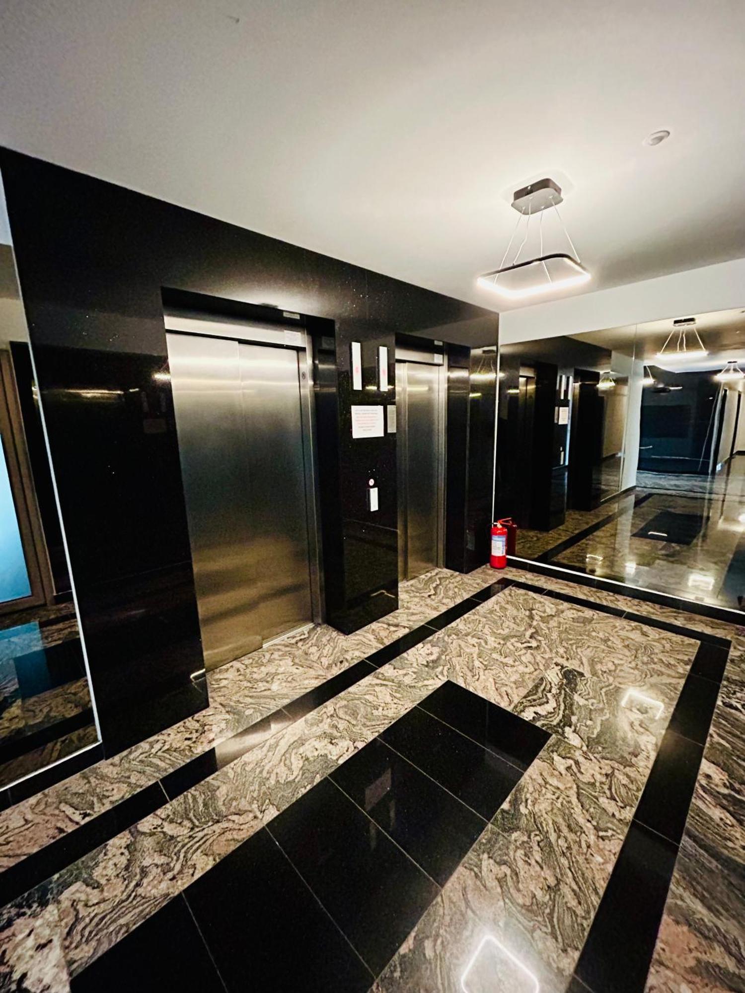 Appartamento Dis Mamaia Nord Constanţa Esterno foto